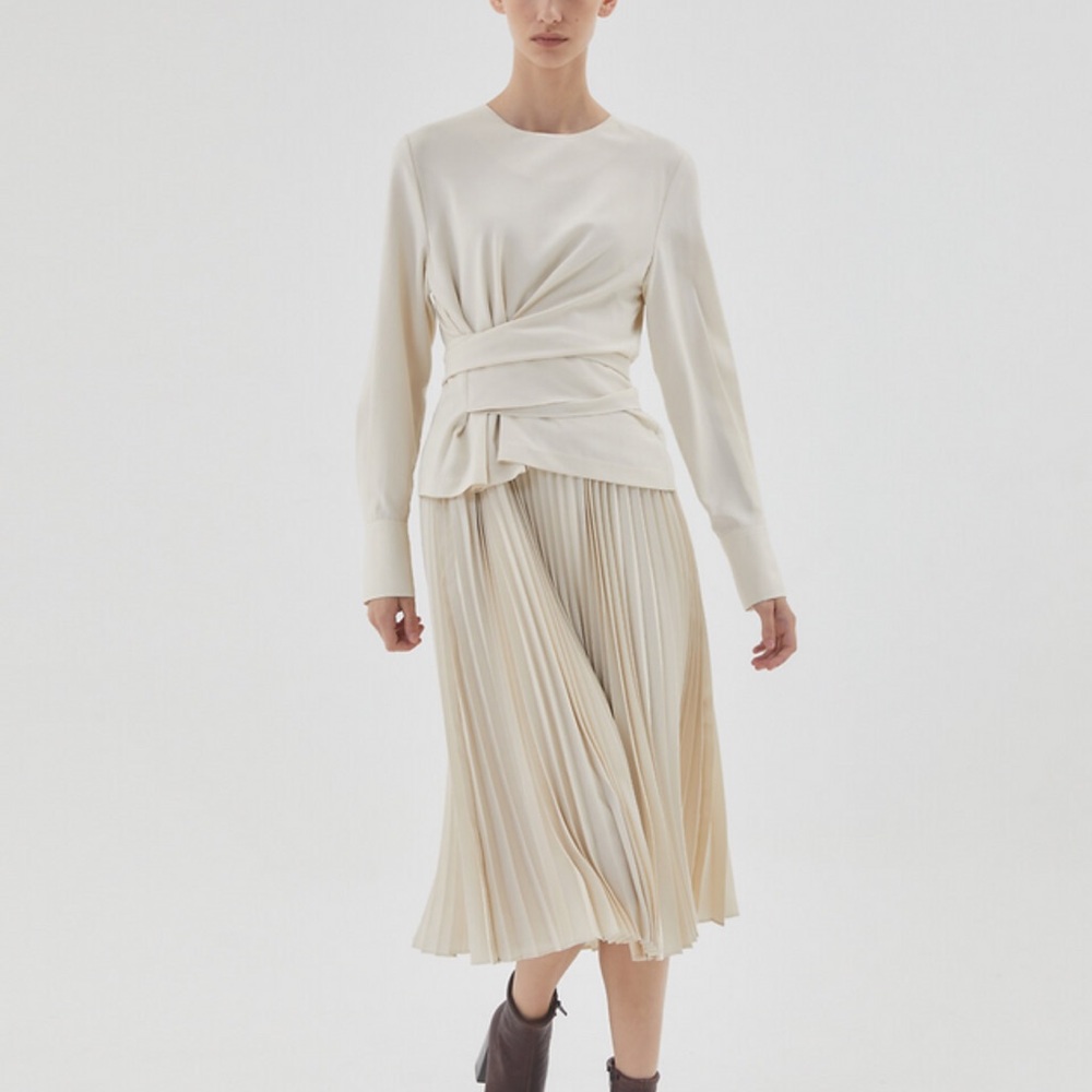 HAE BY HAEKIM Cream Knotted Accordion Pleated Long Sleeve Dress, Small/Medium